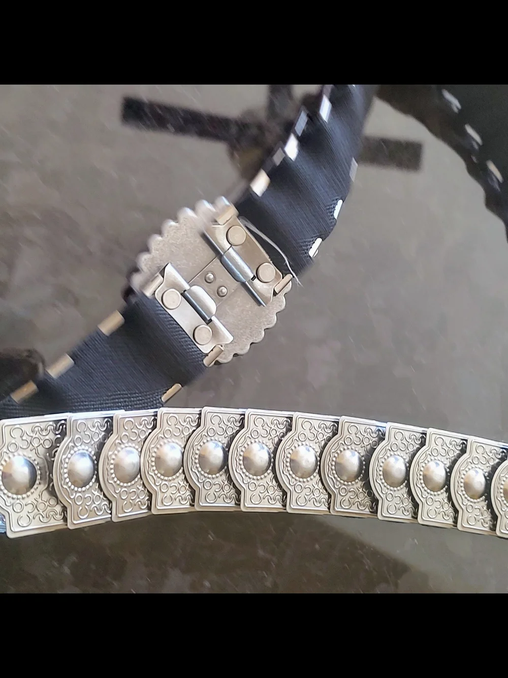 Decorative Silver-Tone Western Belt with Clear Oval Stone -